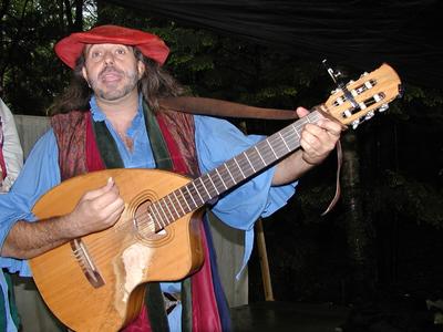 Carl Asch (aka Giacomo the juggler) of Empty Hats at Vermont Renaissance Faire