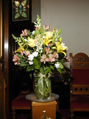 Flowers given in memory of Connie