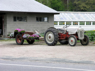 Farmstand tractor