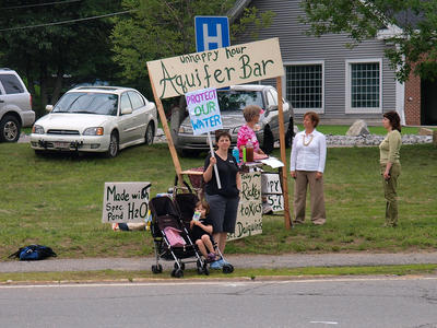 Protest against Pan-am plan to pave over the Ayer aquifer #10