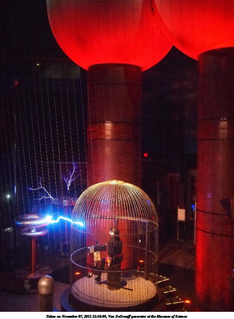 Van DeGraaff generator at the Museum of Science #9