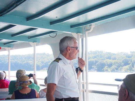 Explaining the sights