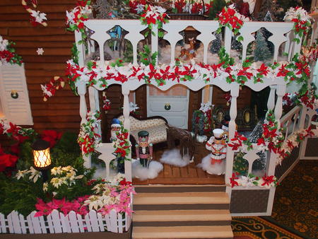 Grand Floridian gingerbread house #11
