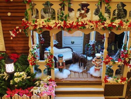 Grand Floridian gingerbread house #12