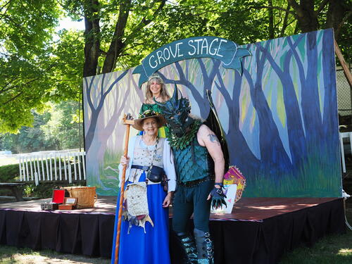 Liz with the Dutchess and Dragon at CT. ren faire #2