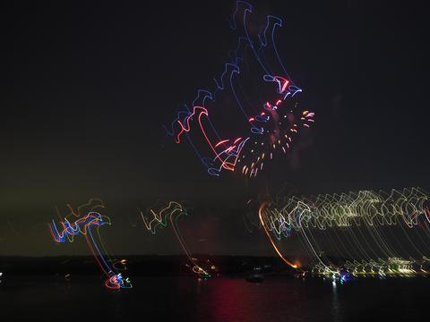 Don't move the camera while shooting fireworks