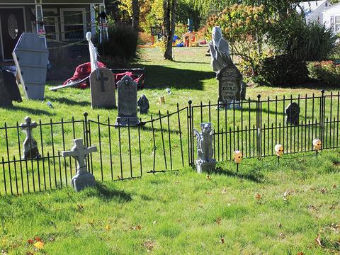 Halloween display #4