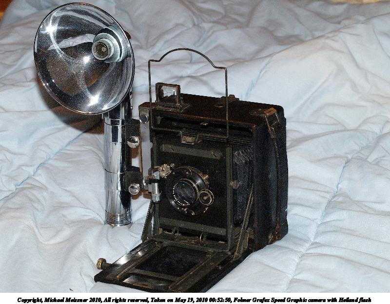 Folmer Grafex Speed Graphic camera with Heiland flash