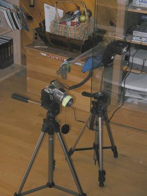 Using the flash on a secondary tripod + using TV output #2