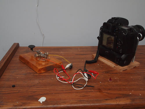 Using a telegraph to shoot pictures