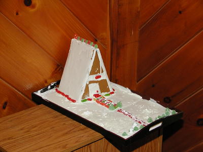 Gwen's Gingerbread house #2