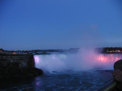 Horseshoe falls lit up #2