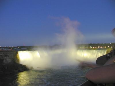 Horseshoe falls lit up #4