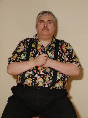 Promaster 5750DX in TTL mode using a Lumiquest midi-bouncer, f/3.2