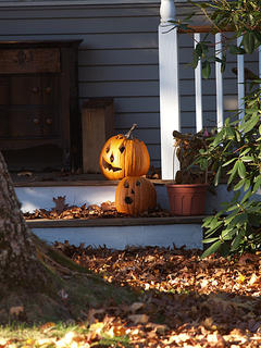 Decaying jack-o-laterns