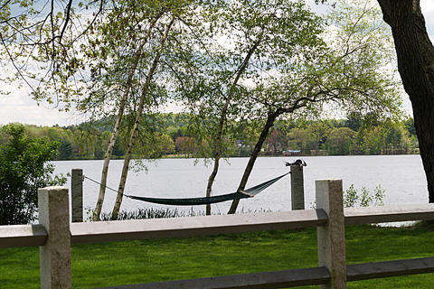 The way to enjoy a lake