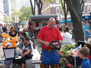 Making a balloon hat #2