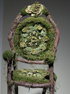 Flower arrangement by Gloria Freitas