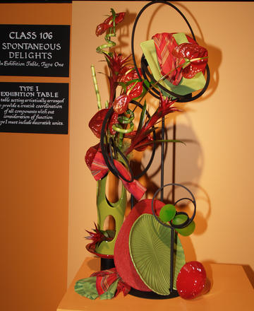 Flower arrangement by Helga Frazzette