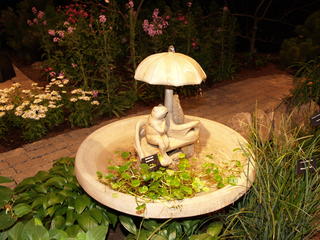 Froggy birdbath