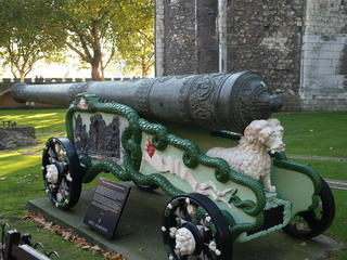 Decorative cannon