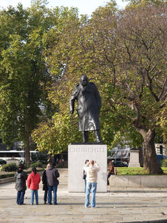 Churchill statue