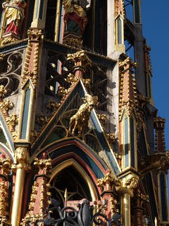 Beautiful fountain detail #10