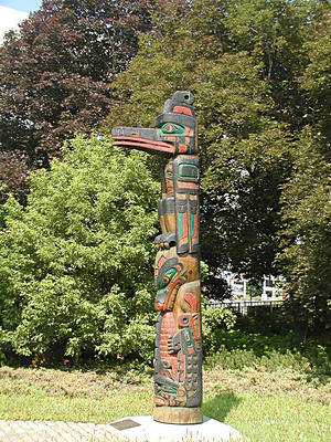 Kwakiutl totem pole