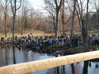 Patriot's day crowds