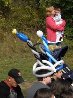 Balloon hats