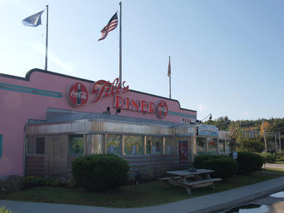 Tilt-n diner #3