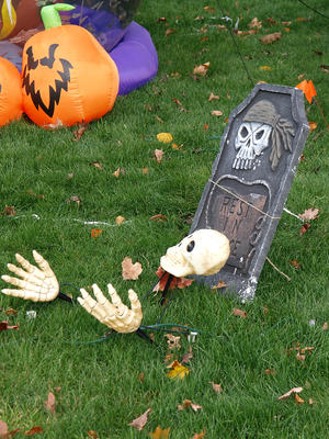 Halloween house in Ayer #7