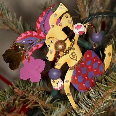 Juggling dog ornament #2