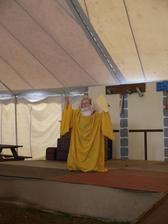 Pope & cardinal's Noah show