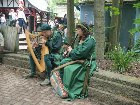 The Harper and the Minstrel