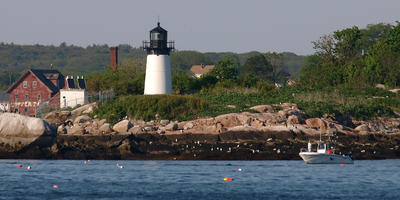 Ten pound island lighthouse
