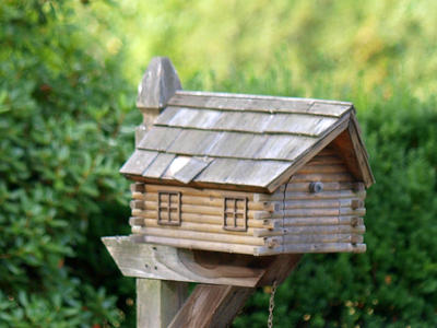 Log cabin mailbox
