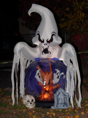 Ayer halloween house #7