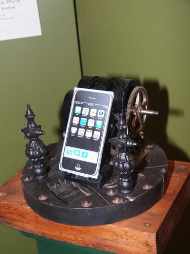 Steampunk i-pod docking station
