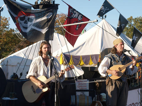 Mortis & Murphy's Tavern Sing-a-long