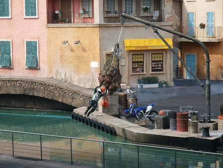 Lights, Motors, Action! Extreme Stunt Show #19