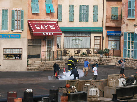 Lights, Motors, Action! Extreme Stunt Show #26