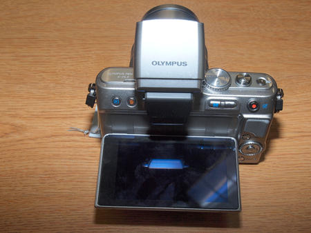 Olympus E-PL3 tilting lcd screen