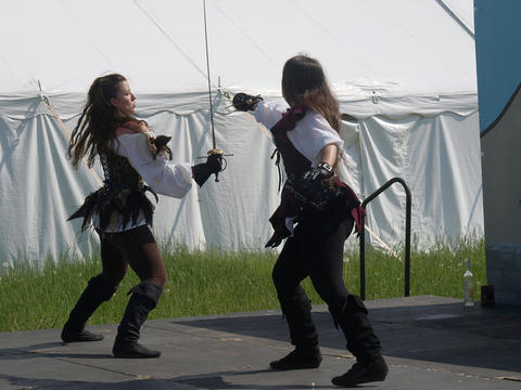 Vixens En Garde #5
