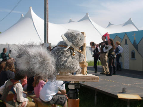 Livinia painting Vixens En Garde