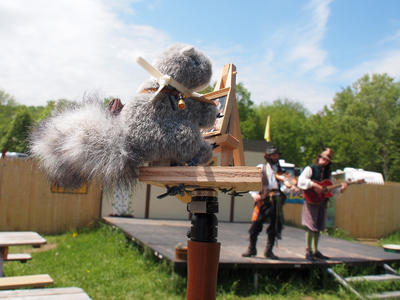 Livinia painting the Iron Hills Vagabonds