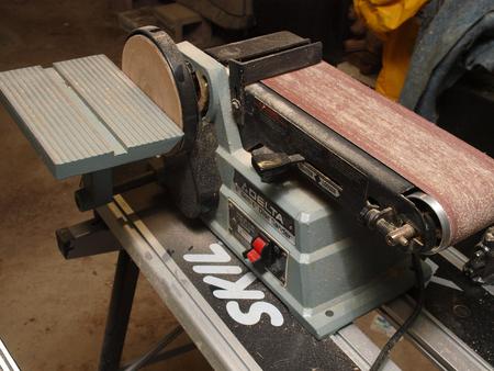 Belt and disk sander