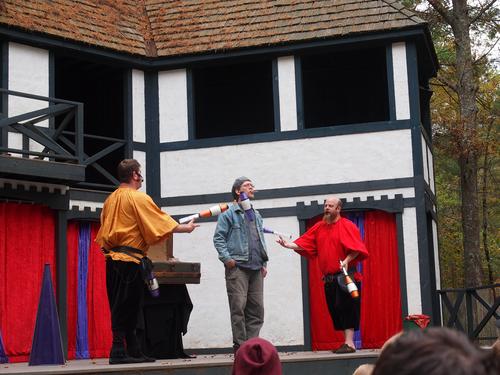 Knocking the cigar off the patron