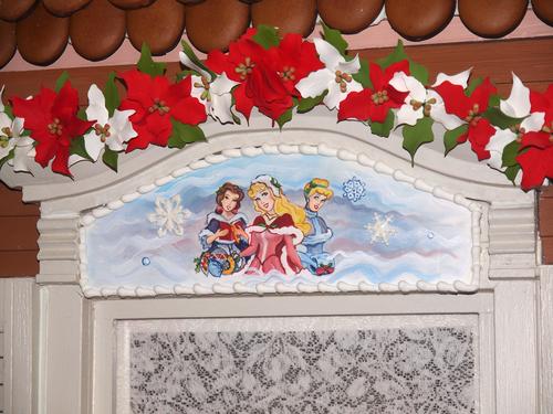 Gingerbread house in the Grand Floridian hotel #8
