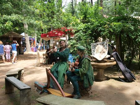 The Harper and the Minstrel